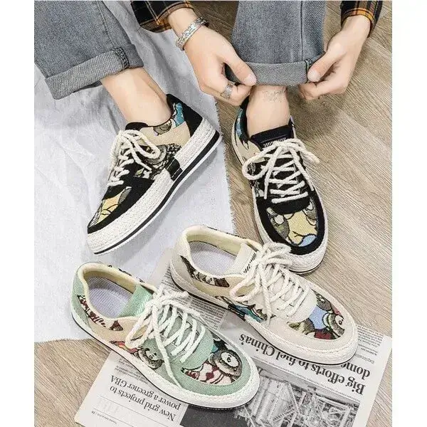 Mens Color-Matching Canvas Sneakers | UV-Resistant Low-Top Casual Shoes in Beige, Black, Green
