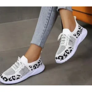 Baccashoes Women Fashion Plus Size Spotted Mesh Breathable Round Toe Sneakers